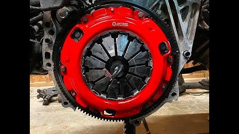 Clutch Replacement on the Rsx: Stage 2 Clutch from Action Clutch