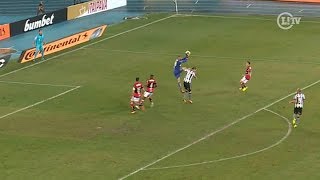 Veja lance que gerou as expulsões de Muralha e Carli no clássico carioca