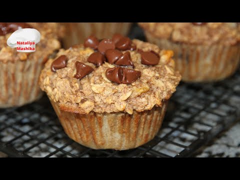 Video: Muffins Ya Kakao Na Matunda Ya Bluu Na Mbegu Za Poppy