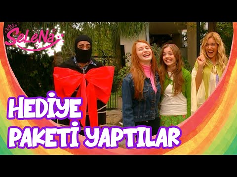 Kızlar ve Selena Hırsızı Yakaladı! - Selena Sahneler