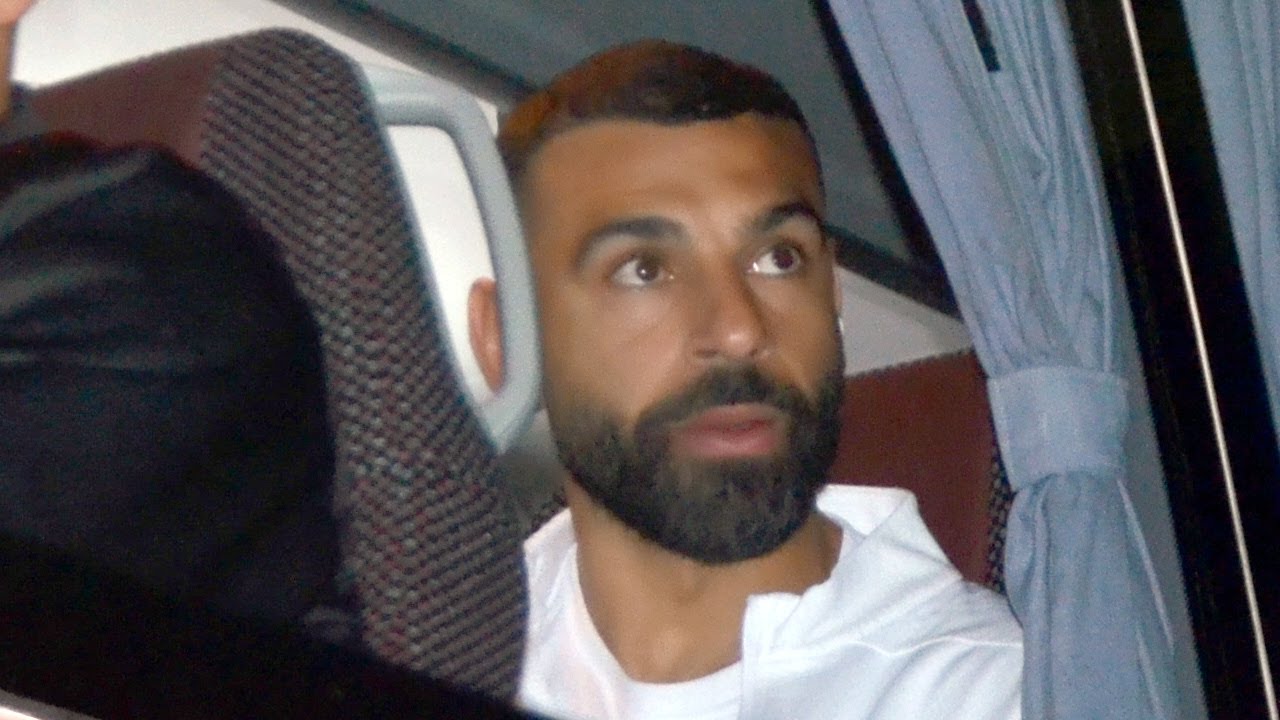 طنجة.. إجراءات أمنية مشددة تؤمّن وصول بعثة المنتخب المصري إلى مطار ابن بطوطة الدولي، وترافق إلى مقر