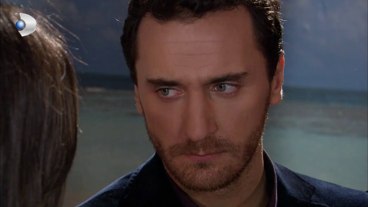 Fatmagul - Mustafa is bullying Asude! - Section 24