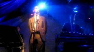 MIRRORS - Into The Heart