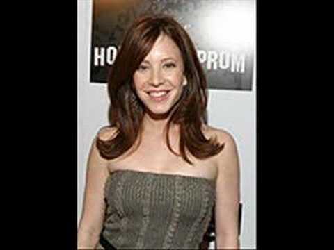 amy davidson of 8 simple rules 4