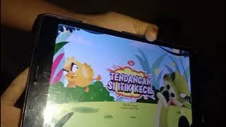 Tendangan Si Itik Kecil