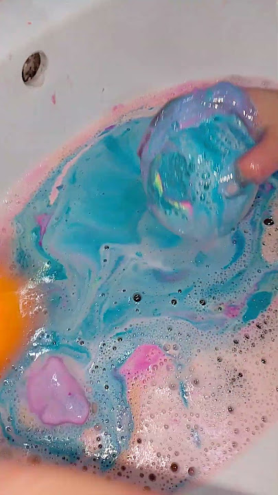 bathbumb change to rainbowcolor watch !!!
