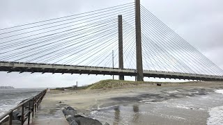 Indian River Inlet conditions live: Watch impact from Hurricane Erin as high tide rises in Delaware