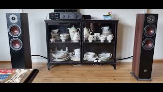 SOUND DEMO || Dali Oberon 5 + Audiolab 9000a || "Redbird" by Sierra Hull