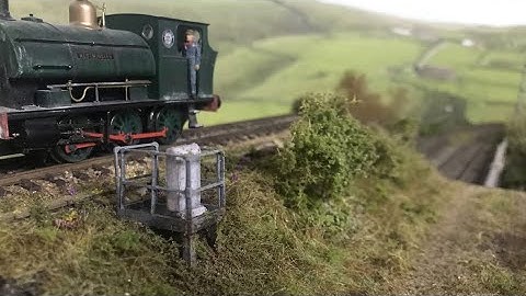 How To Model & Detail An Embankment On A Modern Image OO Gauge Model Railway Layout Or Diorama