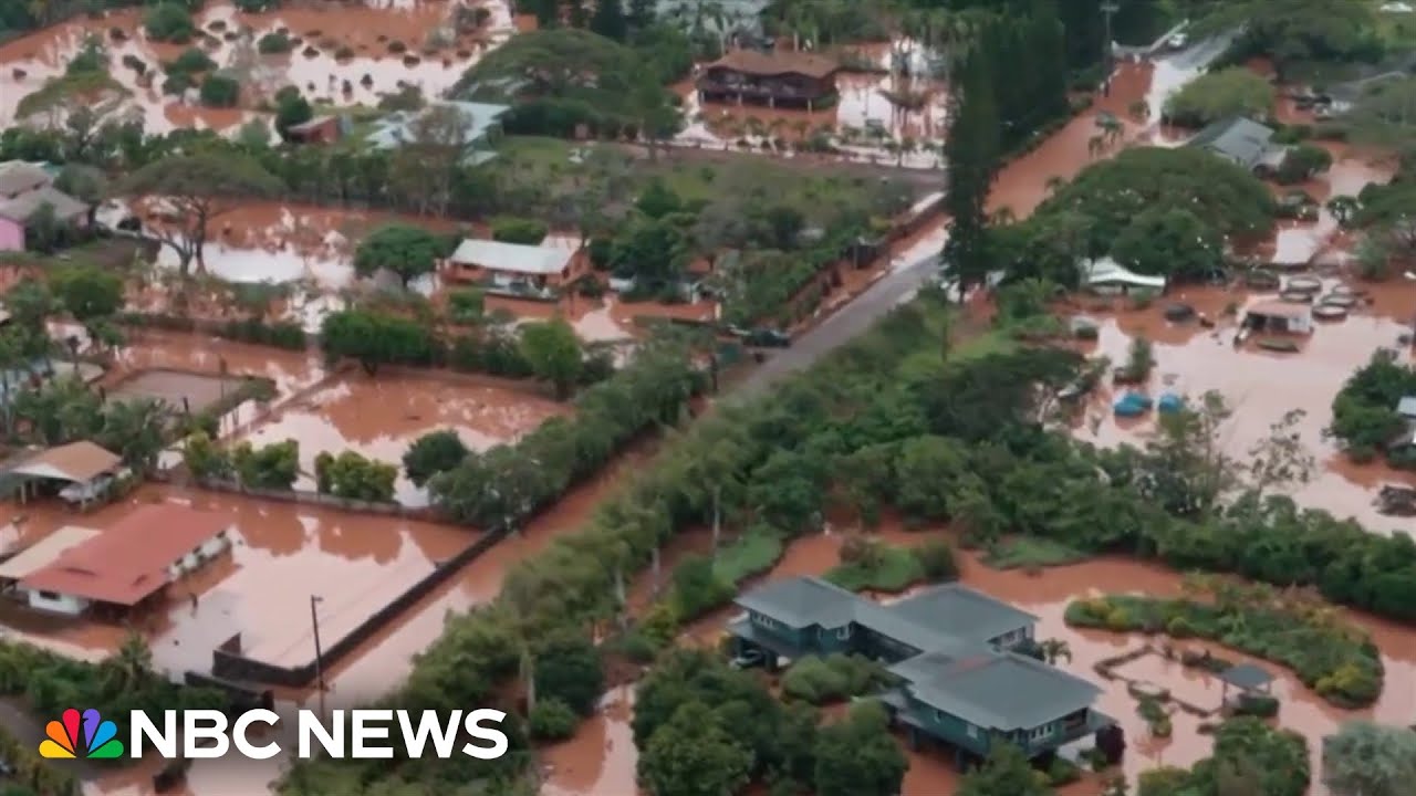 Historic flood emergency prompts mass rescues in Hawaii