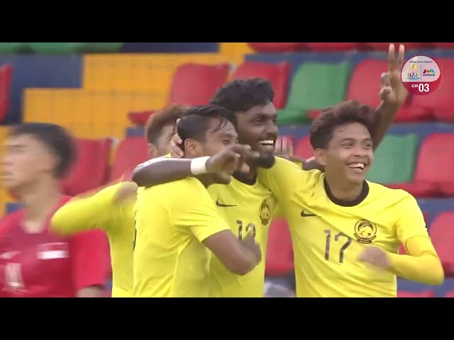 Malaysia's Saravanan Thirumurugan completes his hat-trick vs Singapore | Football SEA Games 2023 class=