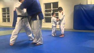 VID-20111207-00039