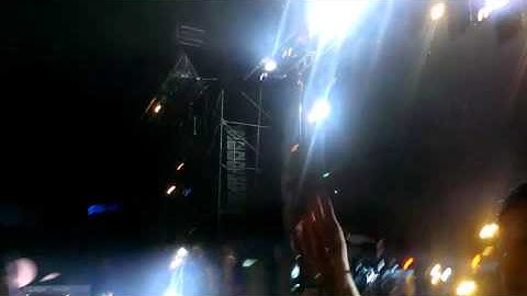 Showtek - Booyah ZoukOut 2014