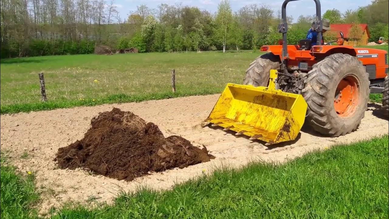 Proto 2 of 4 (action 3/12) heavy duty 3 point hitch dump bucket