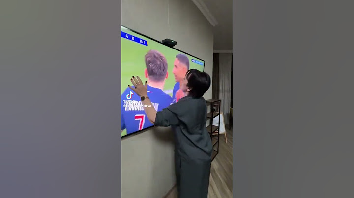 Khvicha Kvaratskhelia's mom reaction to his goal  on Saturday