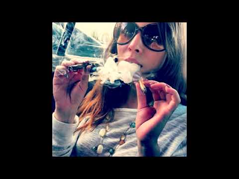 Floating - Playboi Carti x Pierre Bourne type beat - TLOP 5