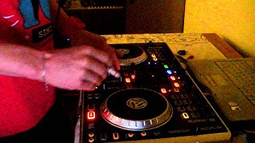 10 minutes mix with Numark N4 [HD 720p]