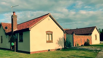 Spraying K Rend K1 Silicone - Champagne - Norfolk Rendering & Plastering 07918992868