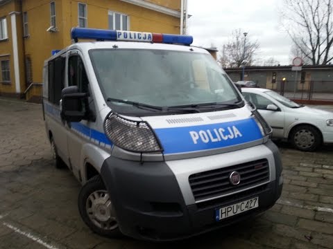 NIELEGALNE LEGITYMOWANIE  ZA NAGRYWANIE POLICJANTÓW