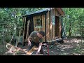 Bygger et Tiny House i Skoven! Del 7: Beklæder med Rustikke Skaller fra Savværk! Badetur med Hunden!