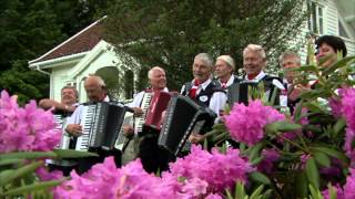 Video voorbeeld van "LINDESNES TREKKSPILLKLUBB - 'EIN BISSCHEN FRIEDEN'"