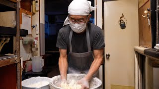 [Hiroshima]3,000 White Gyoza! We will get to know the secret of this popular restaurant[Preparation]