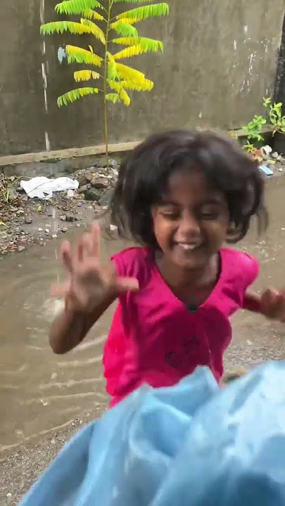 Download lagu Mandi hujan