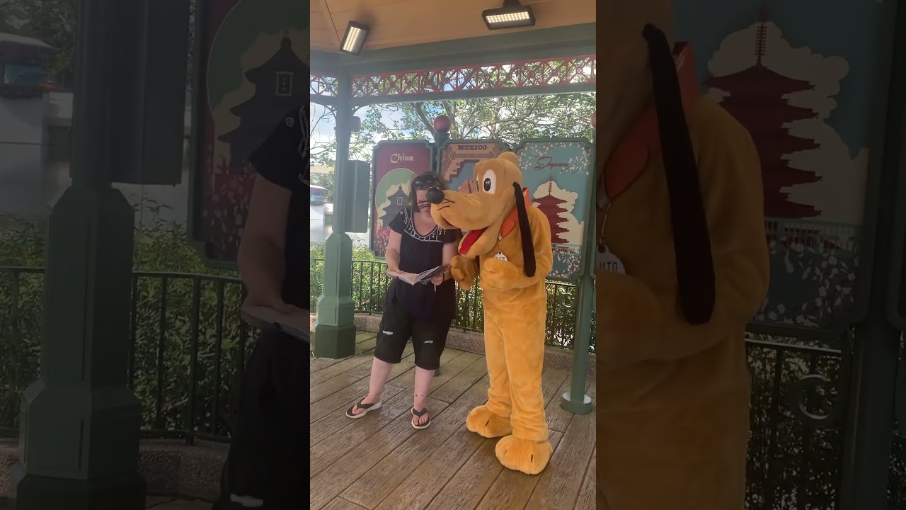 Pluto Meet In Greet at Epcot #pluto #disney #epcot