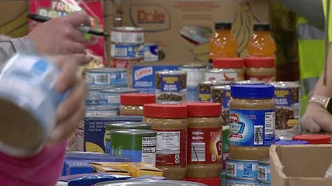 Bank of America workers help Operation Food Search