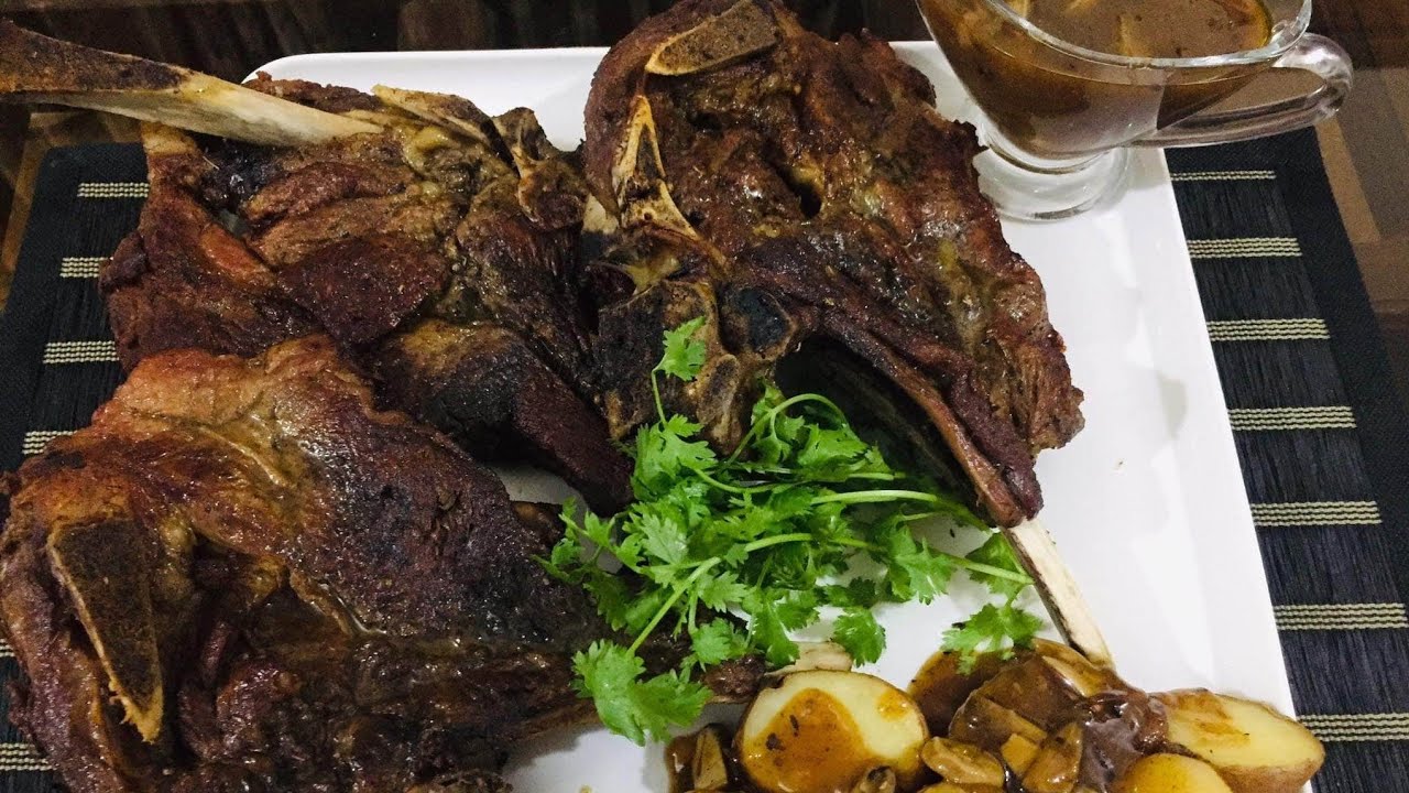 Tender T - bone Steak with Brown Gravy and baked potatoes recipe ☆Eid
