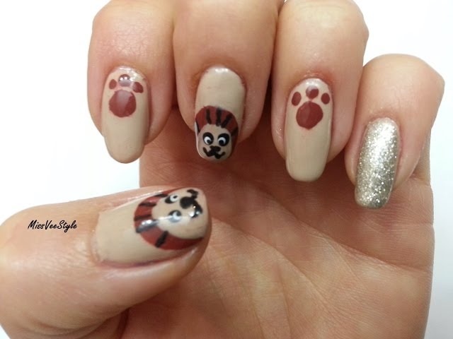 The lion king 🦁 #naildesigns #swarovskinails #jandpainted #lionking  #disneyworld #disneynails #nailmaster#nai… | Lion king nails, King nails,  Disney inspired nails