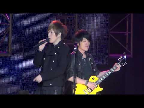 五月天8 憨人(1080p)@2013高雄市跨年晚會 🏆