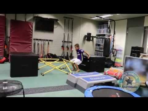 Voetbalopleiding - - -