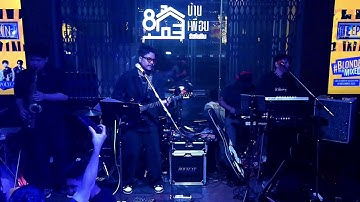 บ้านเพื่อน รัชโยธิน - Live วง Number 8