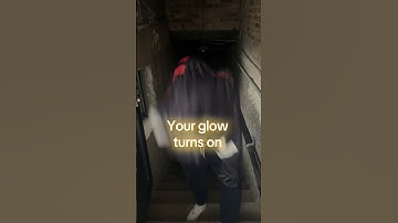 When the lights go out… your glow turns on 🔴✨Treat your skin — 30% off all PMD Clean devices now!