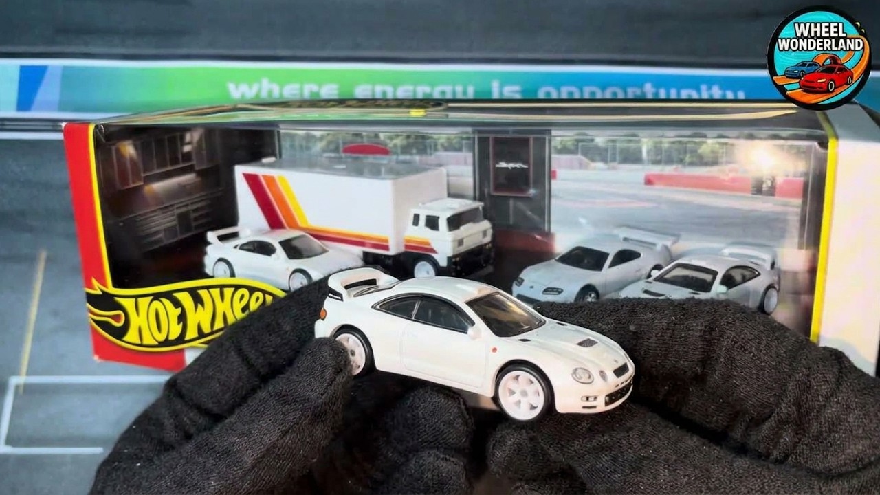 ミニカー [M41] CHERRYCA PHENIX Hot Wheels Premium Toyota Garage Set – Celica GT-Four, MR2, Supra