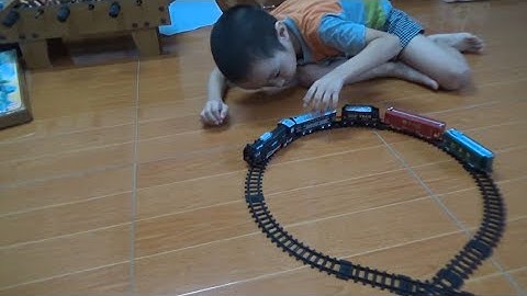 VLOG: Đập Hộp & Lắp Ráp Bộ Đồ Chơi Tàu Hỏa Cực Dễ | Bé TRÍ và ĐỨC Cùng Chơi | [Đức Trí Dũng Vlog]