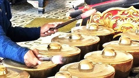 GODRIL / Javanese Gamelan Music Jawa / WANI WIRANG - Balai Budaya Minomartani [HD]