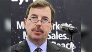 Yahoo Kicks Out Ceo Scott Thompson