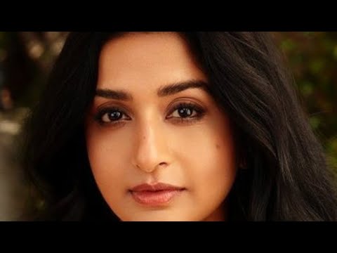 Meera Jasmine Hot HD Close Up Video | Super Hit Bomma