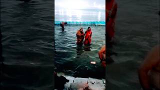 Makar Sankranti Ki Mahakumbh Mein Hua Snan