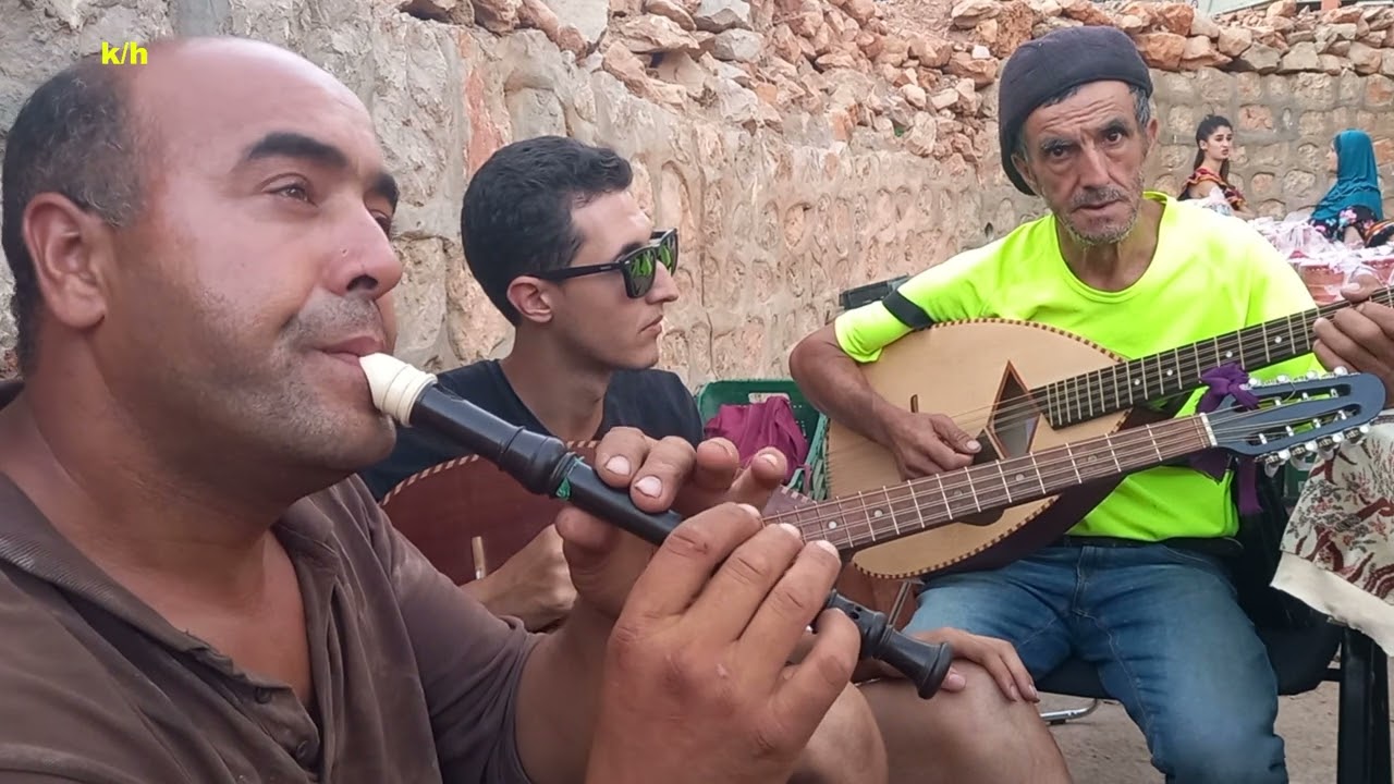 Flute kabyle , Village agouni fourou à ouacifs à tizi ouzou .