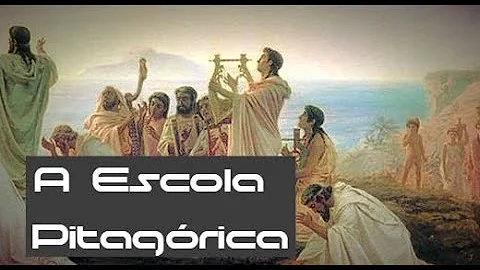 Onde foi fundada a Escola Pitagórica?