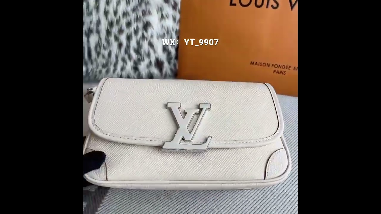 Louis Vuitton BUCI Unboxing / LV MYLOCKME CHAIN BAG size comparison What's  Fit. 