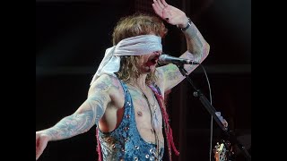 The Darkness - "Growing On Me (live)"