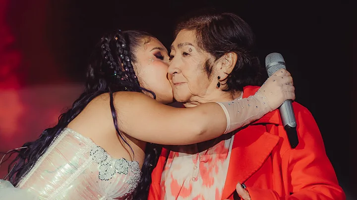 Warmisitay junto a su abuelita Teresita | Milena Warthon (En vivo)