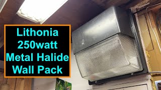 Lithonia Lighting TWH 250watt Metal Halide Wall Pack Fixture