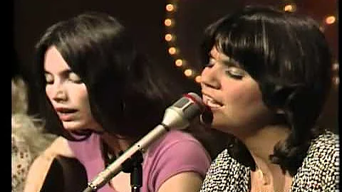 Dolly Parton The Sweetist Gift on Dolly Show with Emmylou Harris   Linda Ronstadt 1976 77   YouTube