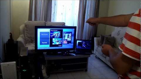 Playing with Snowflake using Kinect and PC