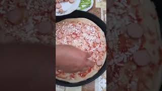 Pizza xəmiri və pizzanin hazırlanması/kolay ve cok lezzetli pizza ? tarifi/ pizzaresepti